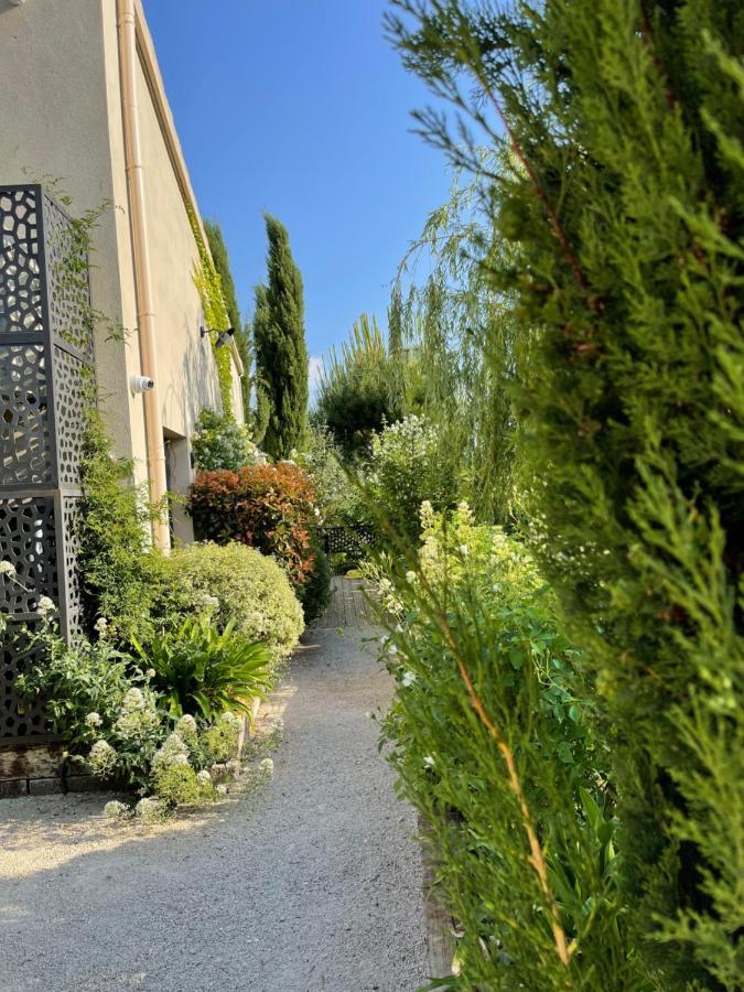 La Maison Des Lonnes Châteaurenard Exteriör bild